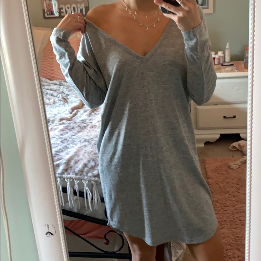 cute grey dress!